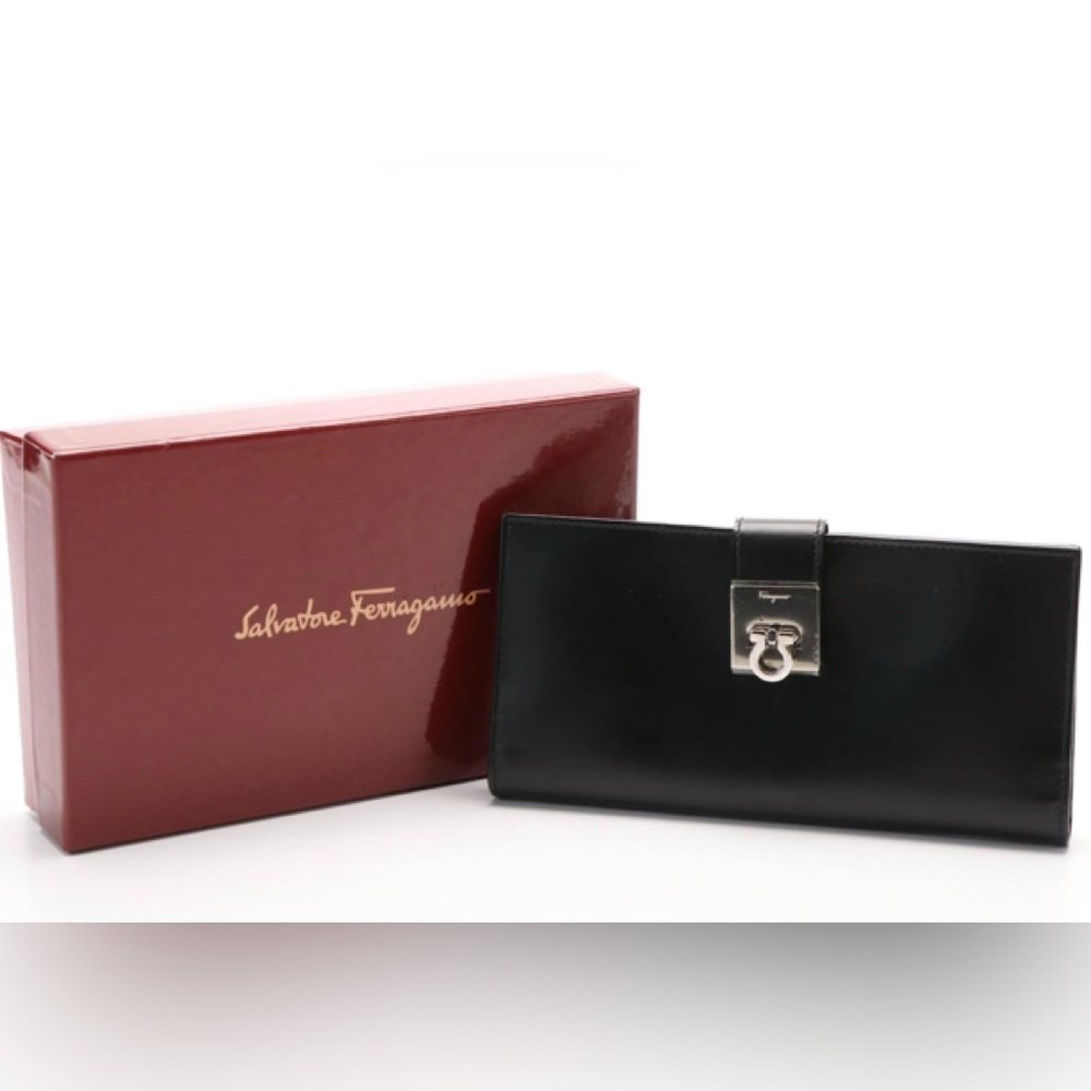 Salvatore Ferragamo Authentic Gancini Continental Black leather Wallet